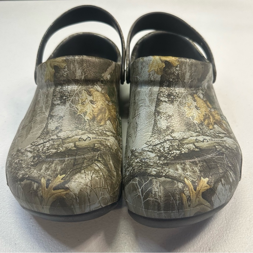 Crocs Realtree Edge Classic Slip-On Rubber Casual‎ Clog Men's  10Womens 12 Shoes